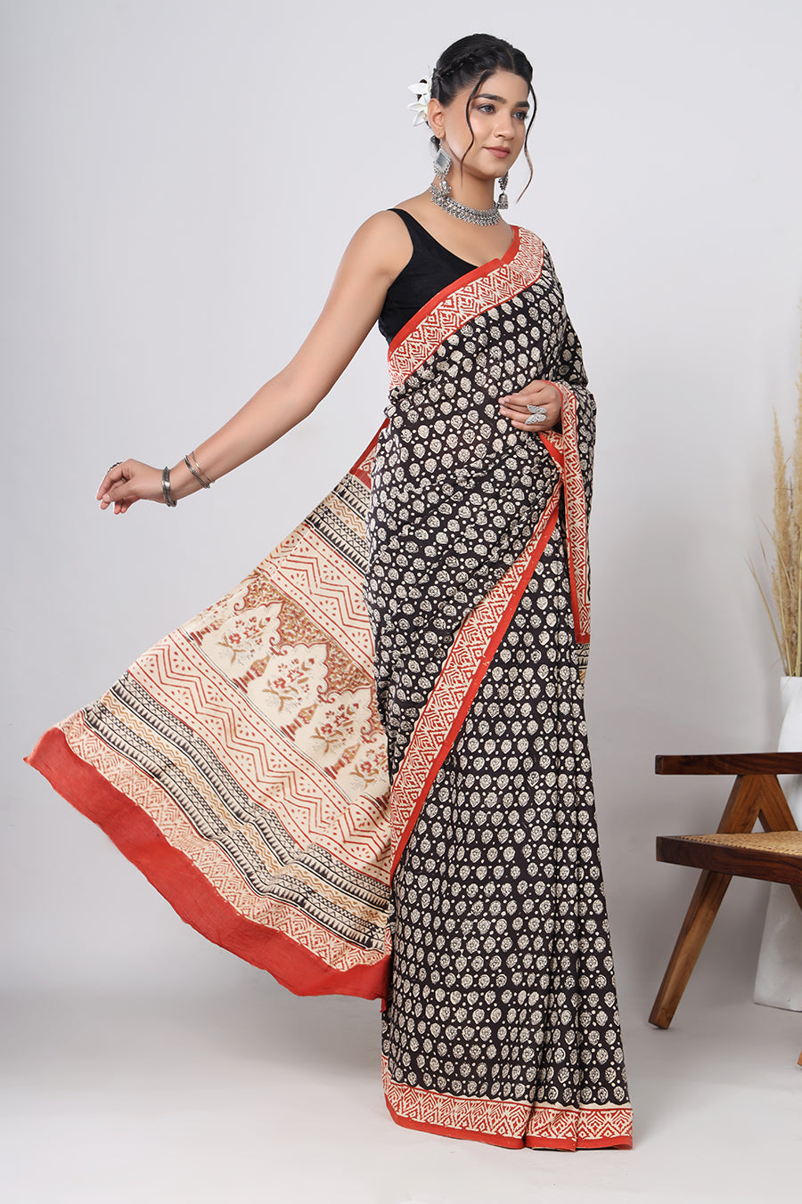 Hand Block Printed Green Floral Cotton Mulmul Saree with Blouse Piece