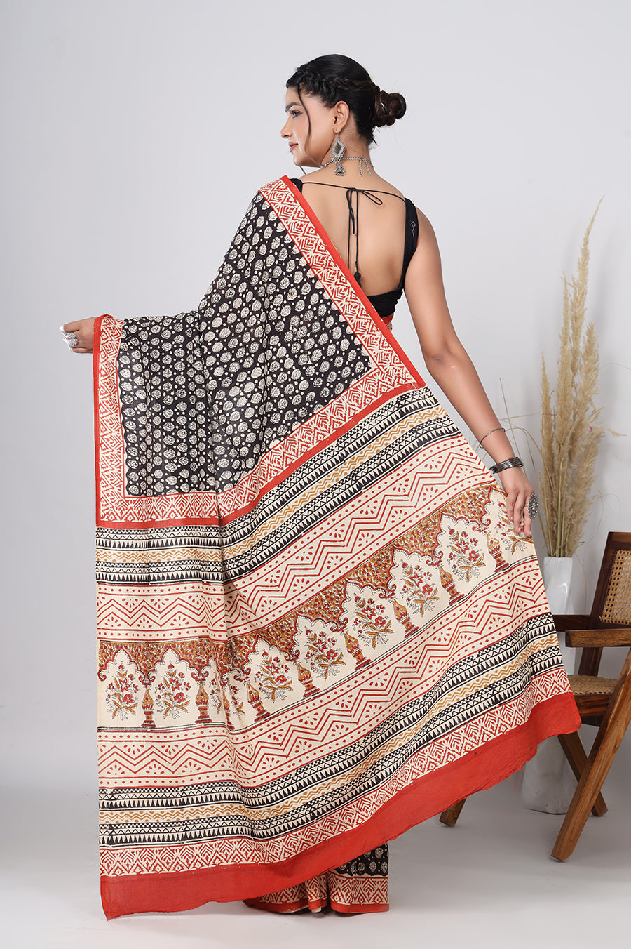 Hand Block Printed Green Floral Cotton Mulmul Saree with Blouse Piece