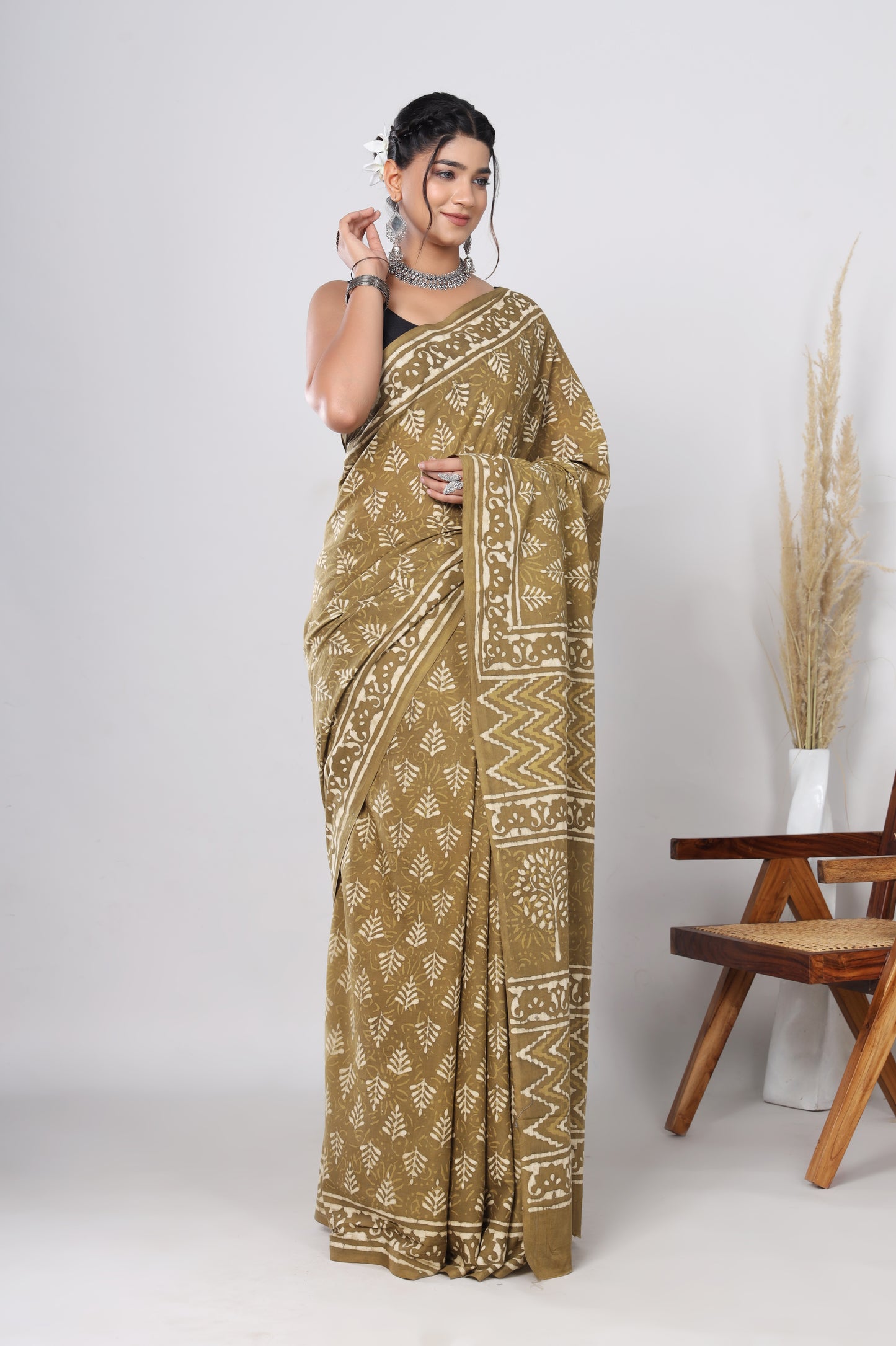 Hand Block Printed Green Floral Cotton Mulmul Saree with Blouse Piece