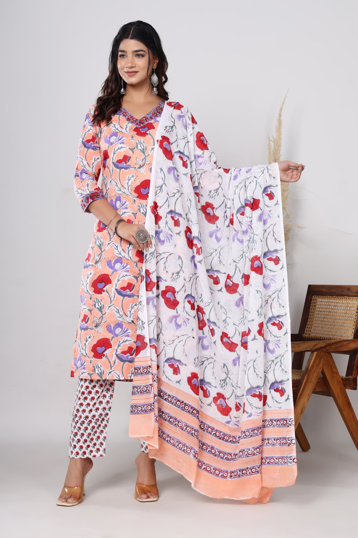 Hand-Block Suit