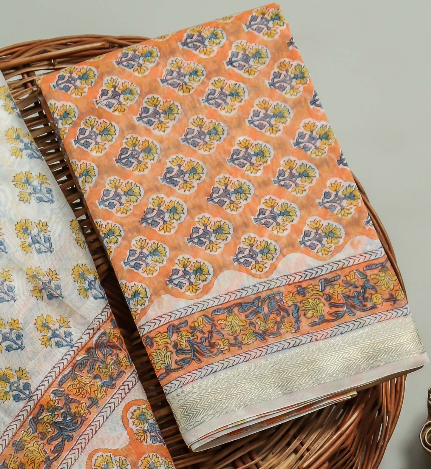 Hand Block Printed Maheshwari Silk Suit with Maheshwari Silk Dupatta2