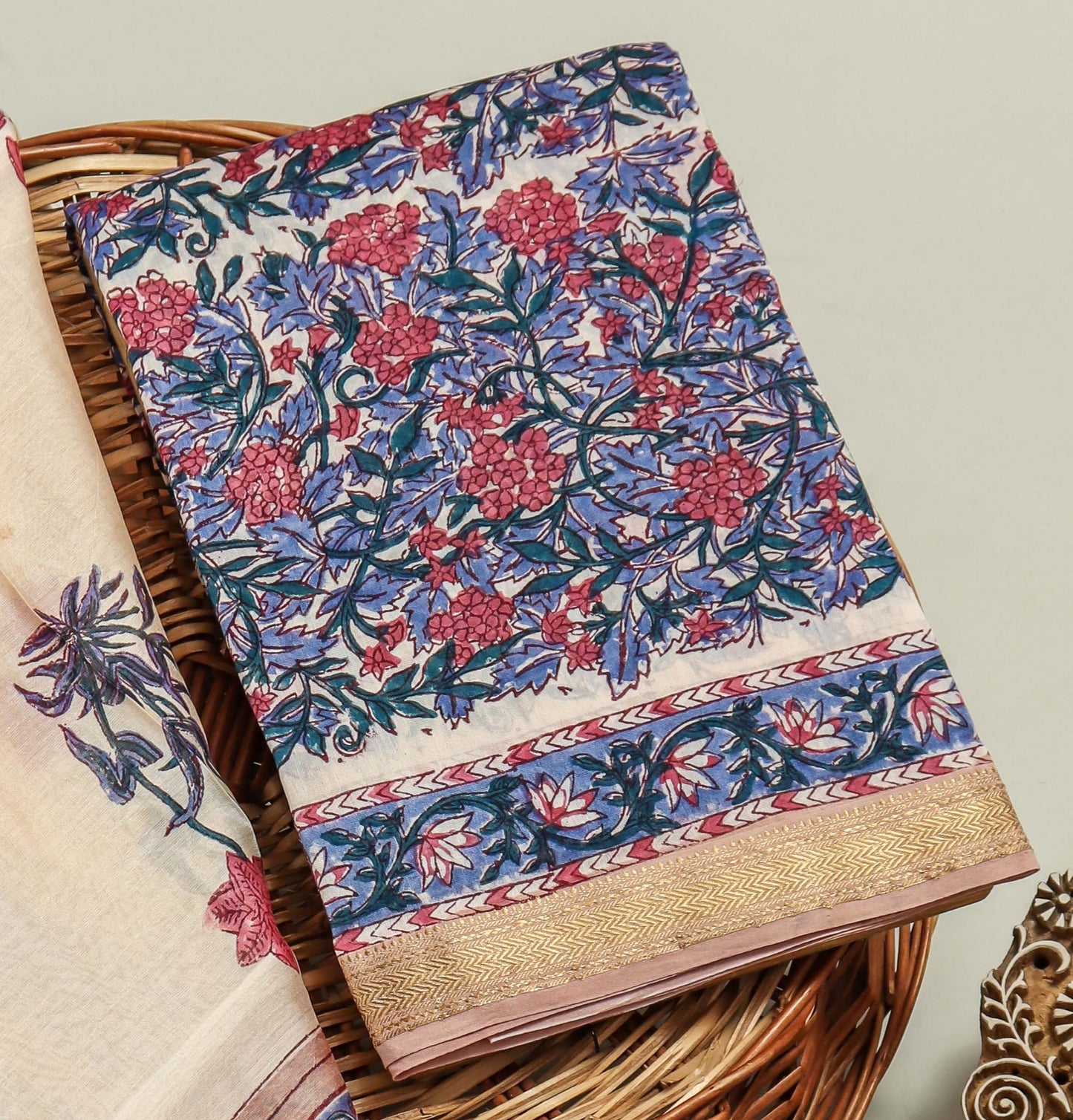 Hand Block Printed Maheshwari Silk Suit with Maheshwari Silk Dupatta5