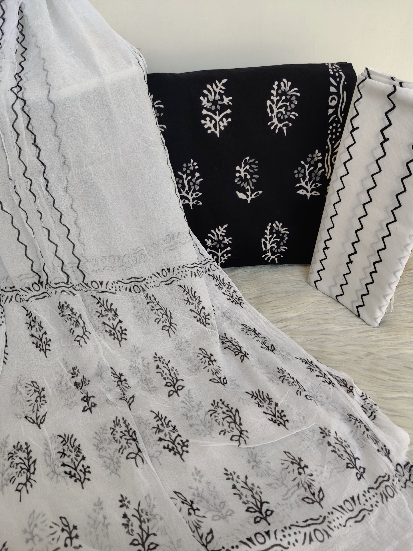 (Black & White) HAND BLOCK PRINTED COTTON SUIT WITH PURE CHIFFON DUPATTA