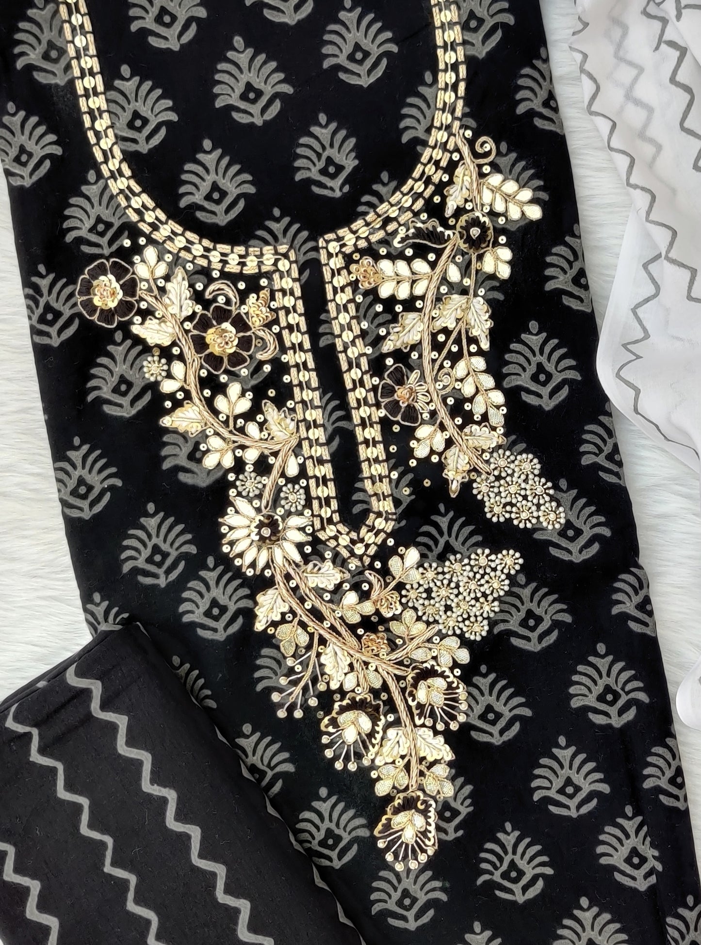 FLORAL PRINTED COTTON GOTA PATTI SUIT WITH COTTON DUPATTA 11