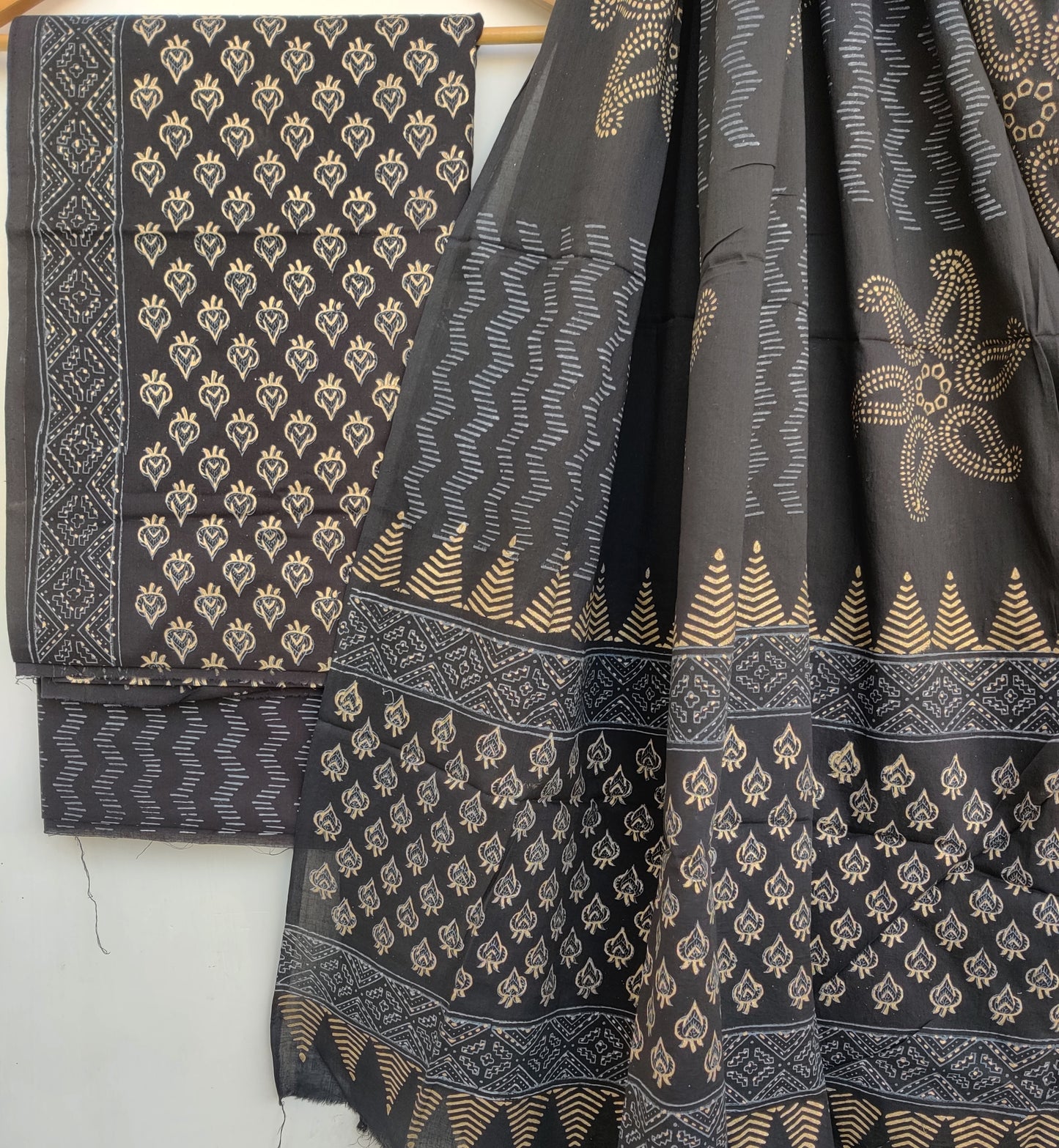 Hand Block Printed Cotton Suit With Mulmul Cotton Dupatta1