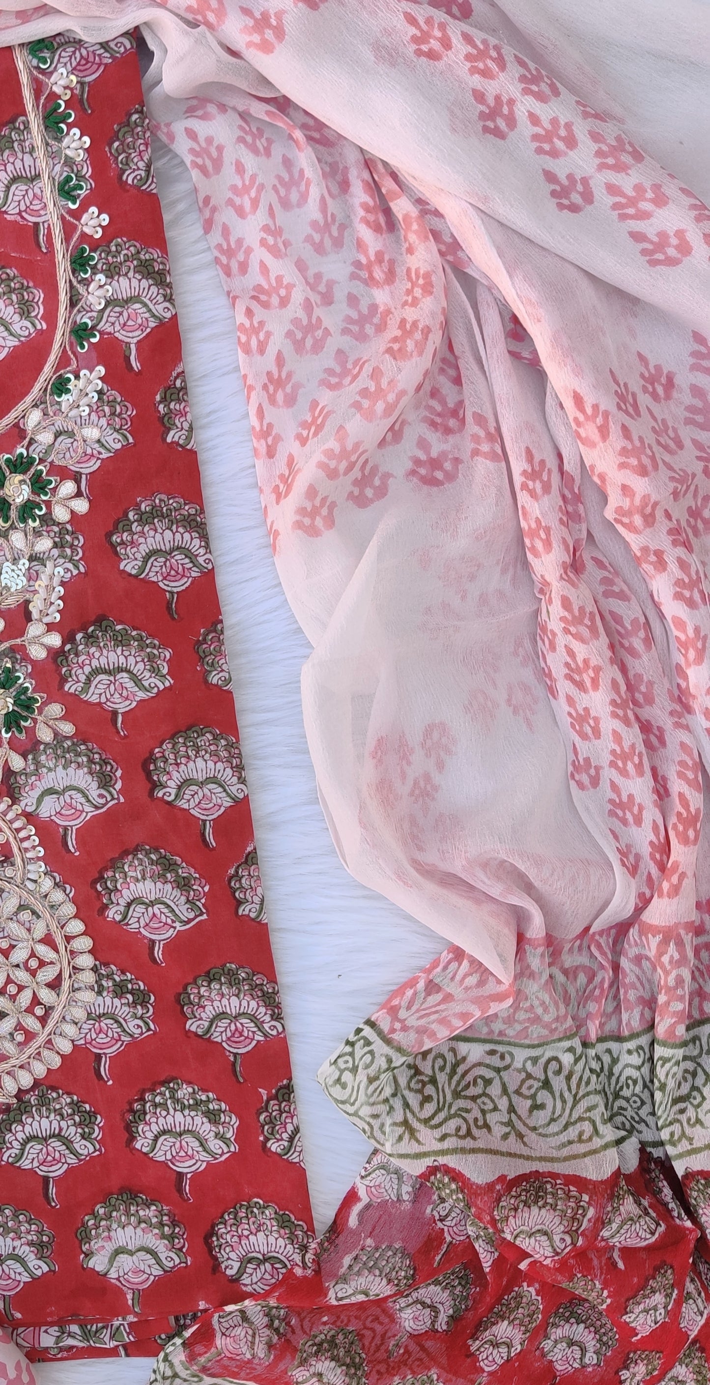 FLORAL PRINTED COTTON GOTA PATTI SUIT WITH CHIFFON DUPATTA