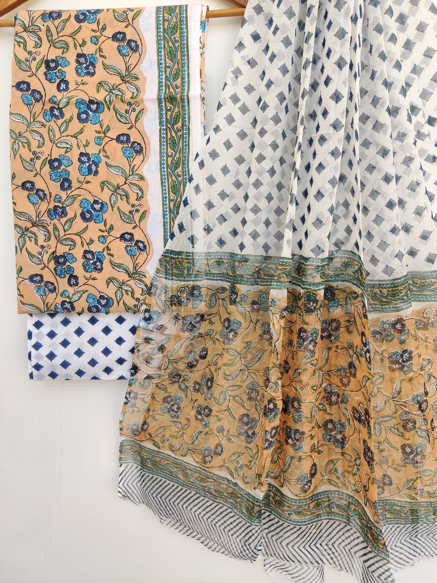 (SALE) HAND BLOCK PRINTED COTTON SUIT WITH PURE CHIFFON DUPATTA