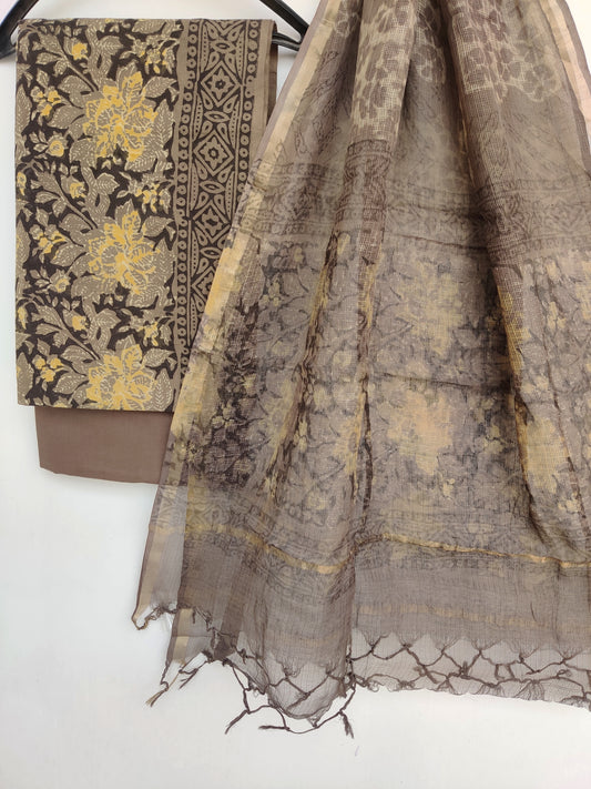 (VANASPATI) Block Printed Cotton Suit with Cotton Kota Doria dupatta