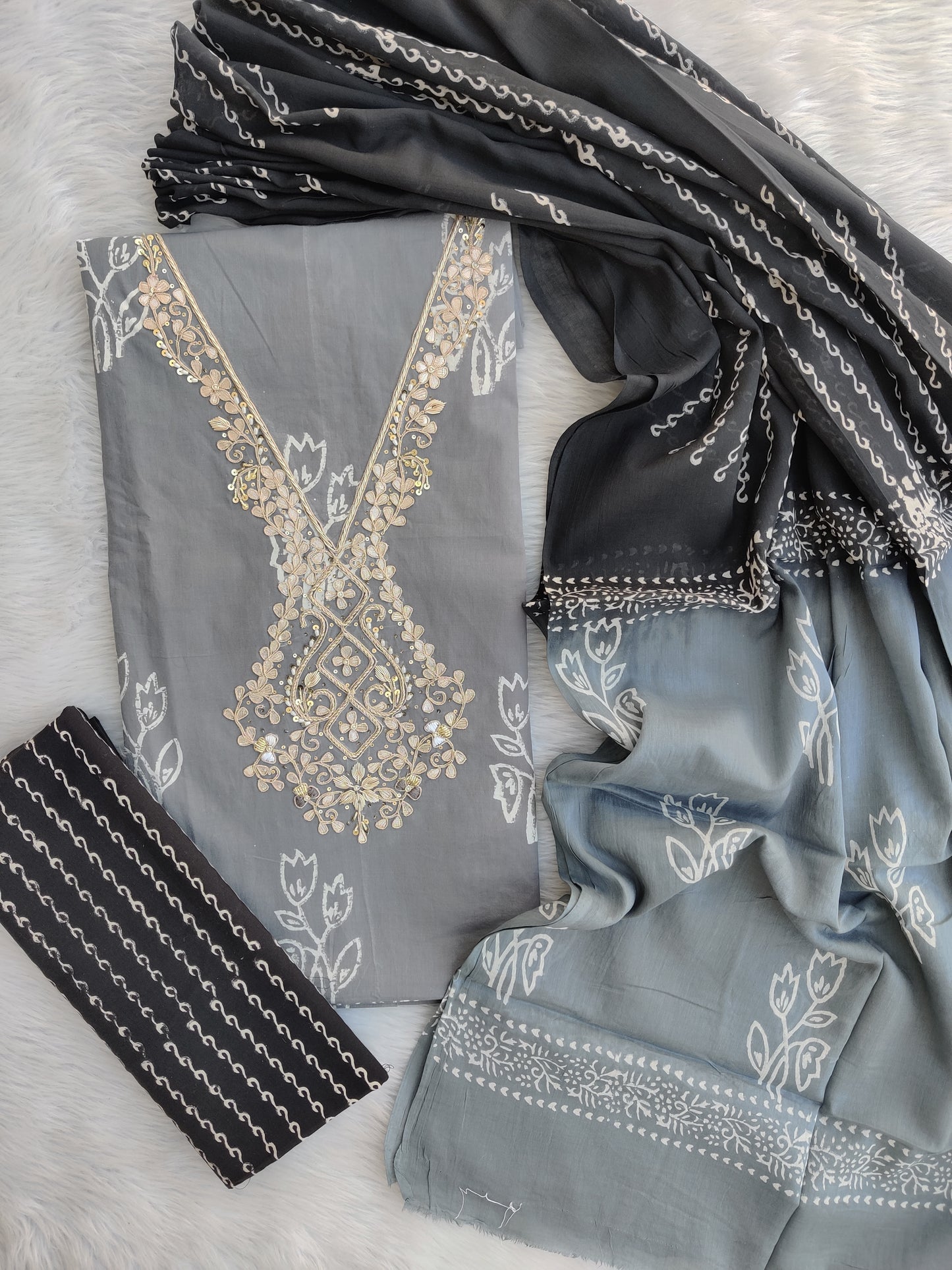 FLORAL PRINTED COTTON GOTA PATTI SUIT WITH COTTON DUPATTA