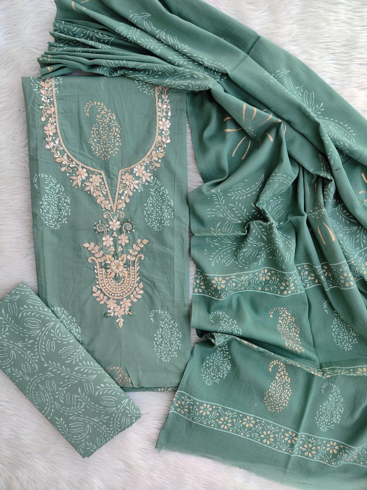 FLORAL PRINTED COTTON GOTA PATTI SUIT WITH COTTON DUPATTA