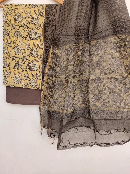 (VANASPATI) Block Printed Cotton Suit with Cotton Kota Doria dupattaa