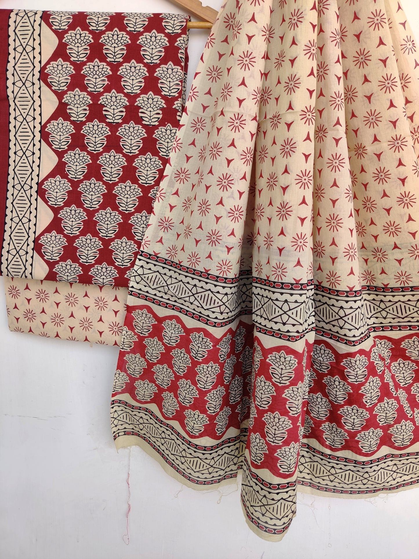 (SALE) Hand Block Printed Cotton Suit With Mulmul Cotton Dupatta
