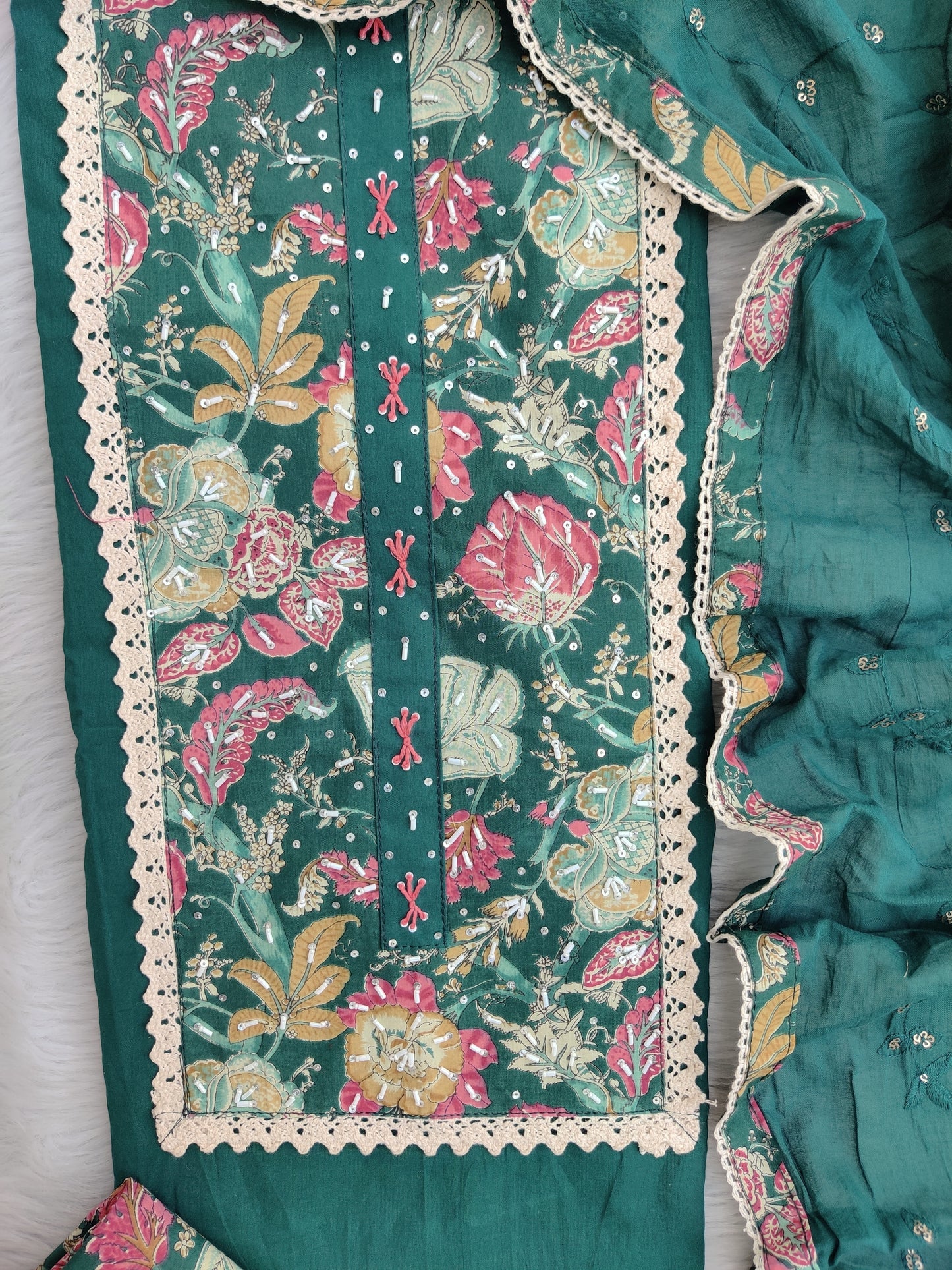 (SALE) COTTON NECK EMBROIDERY WORK SUIT WITH COTTON MULMUL EMBROIDERY DUPATTA