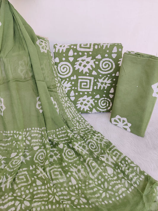 (BATIK) HAND BLOCK PRINTED COTTON SUIT WITH PURE CHIFFON DUPATTA