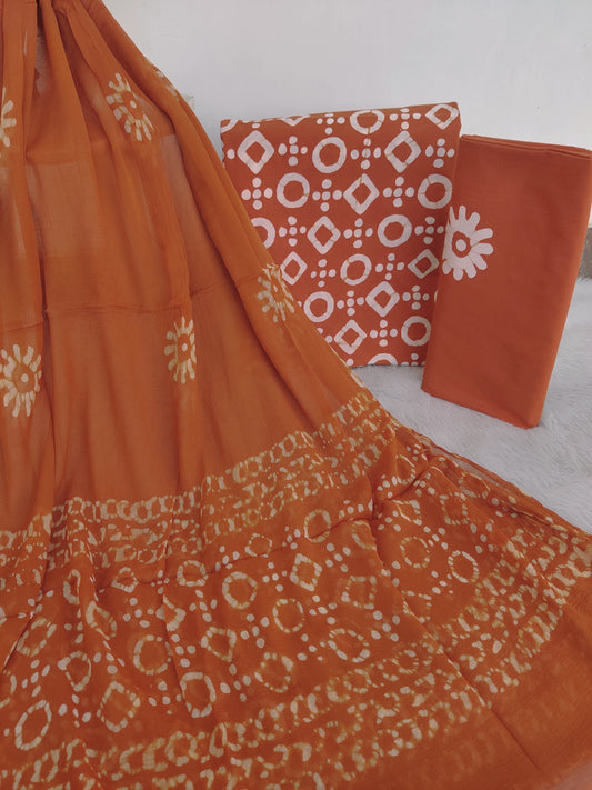 (BATIK) HAND BLOCK PRINTED COTTON SUIT WITH PURE CHIFFON DUPATTA