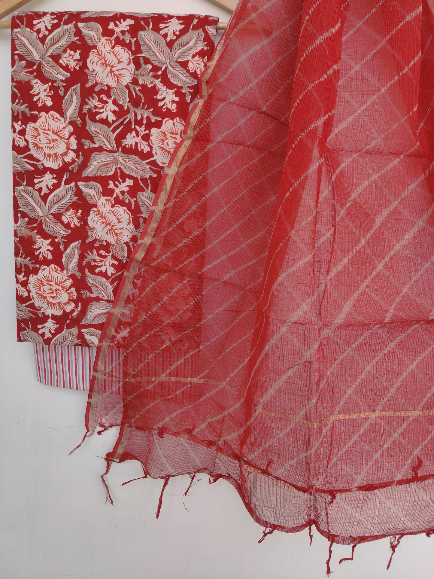 RED BLOCK PRINTED COTTON SUIT WITH LEHRIYA KOTA DORIA DUPATTA
