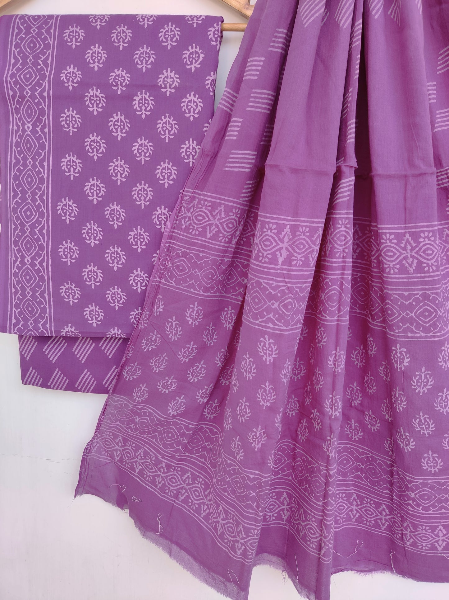 (SALE) Hand Block Printed Cotton Suit With Mulmul Cotton Dupatta