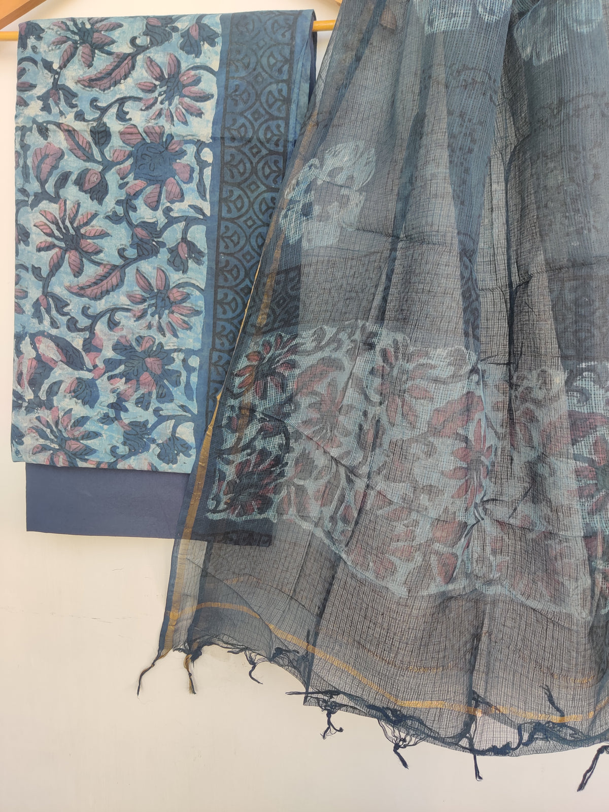 (VANASPATI) Block Printed Cotton Suit with Cotton Kota Doria dupatta