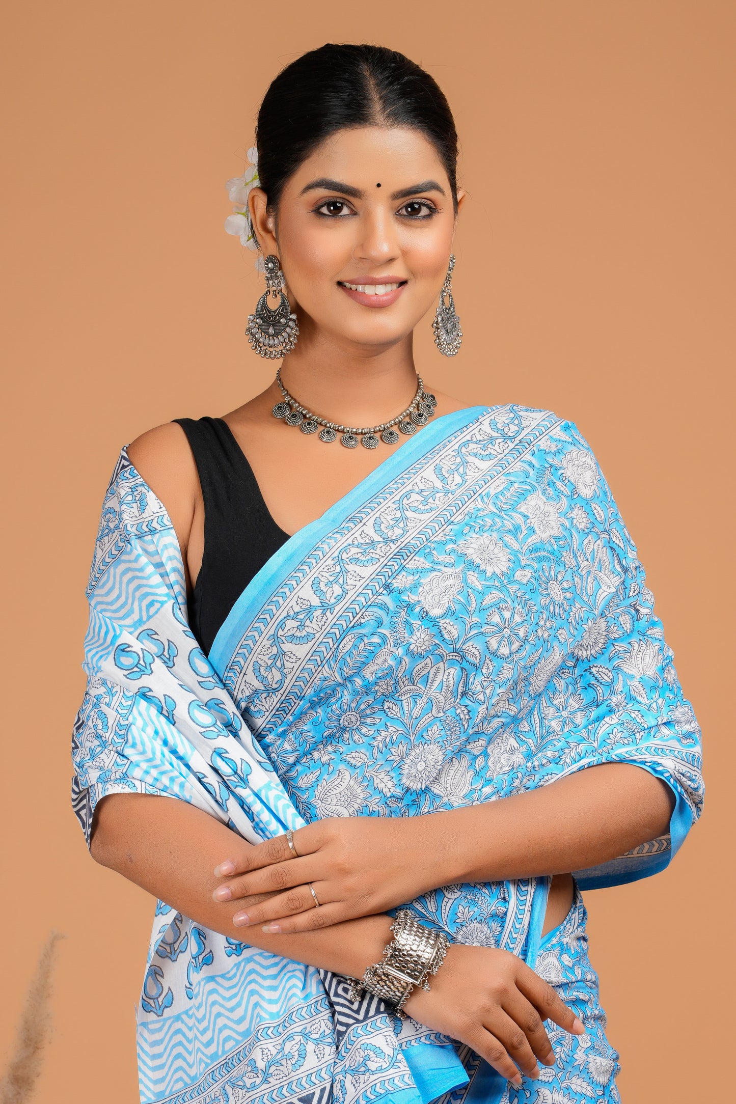 Hand Block Printed Floral Cotton Mulmul Saree with Blouse Piece