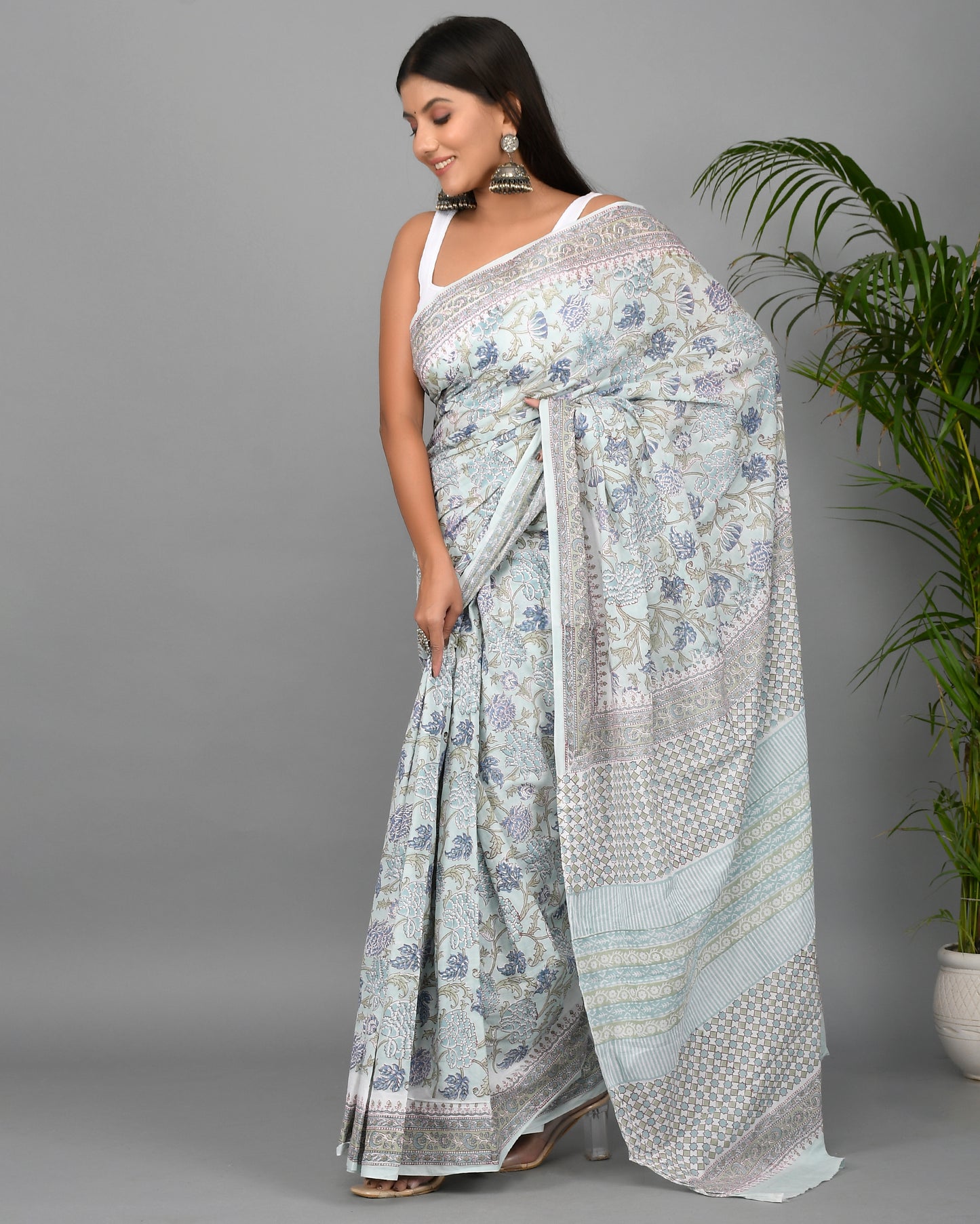 Floral Jaal Hand Block Printed Cotton Mulmul Saree with Blouse Piece