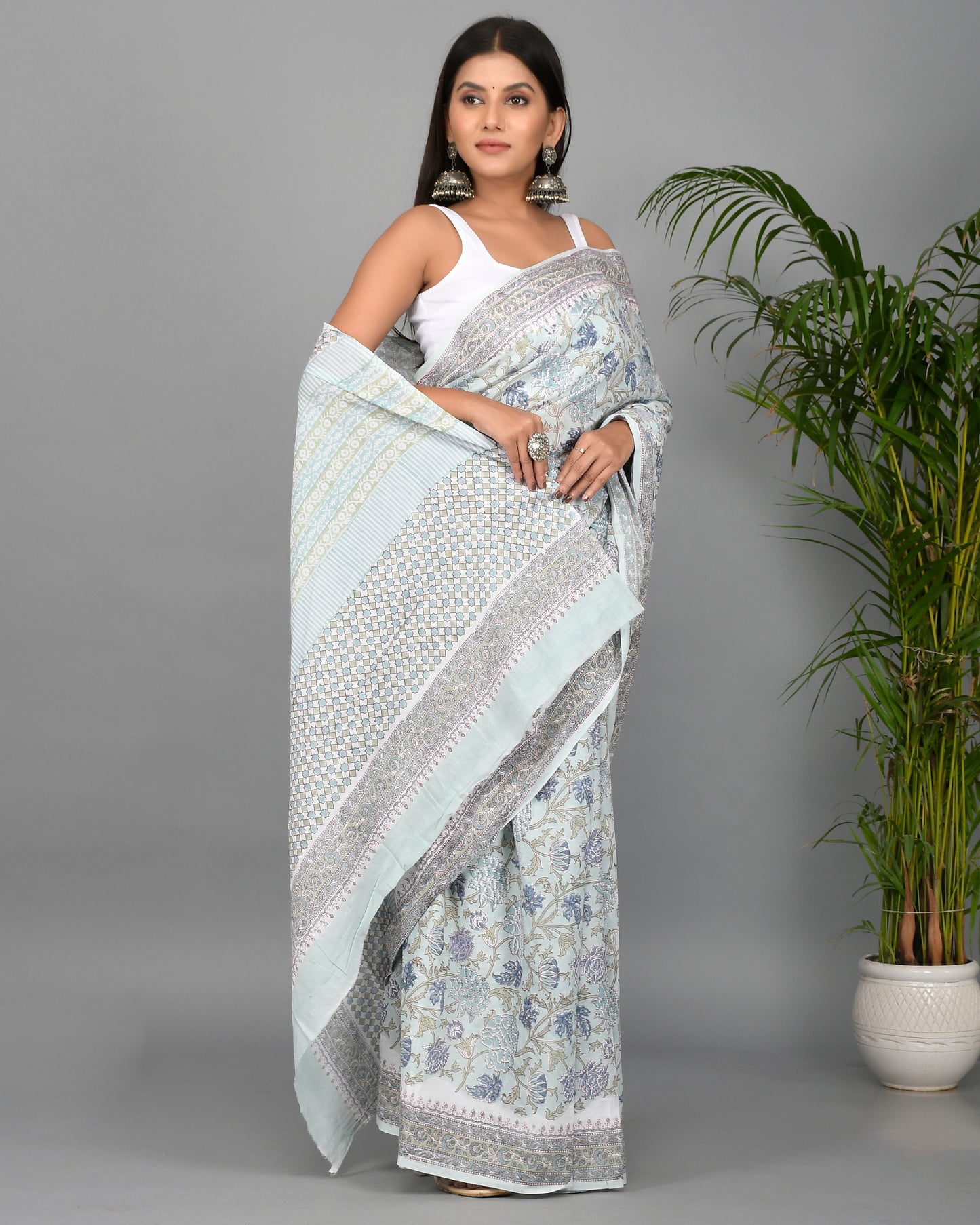 Floral Jaal Hand Block Printed Cotton Mulmul Saree with Blouse Piece