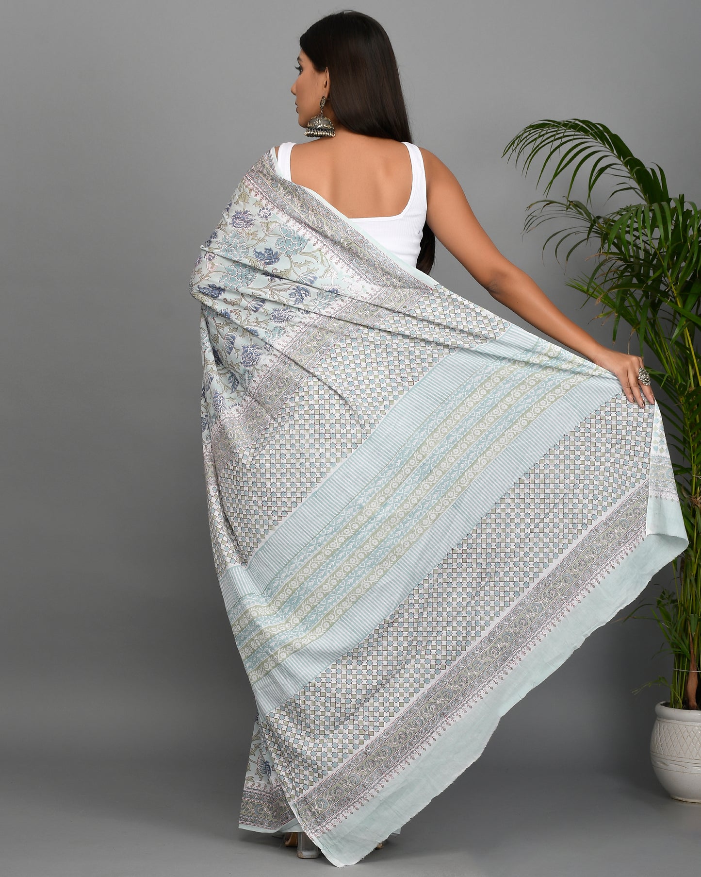Floral Jaal Hand Block Printed Cotton Mulmul Saree with Blouse Piece