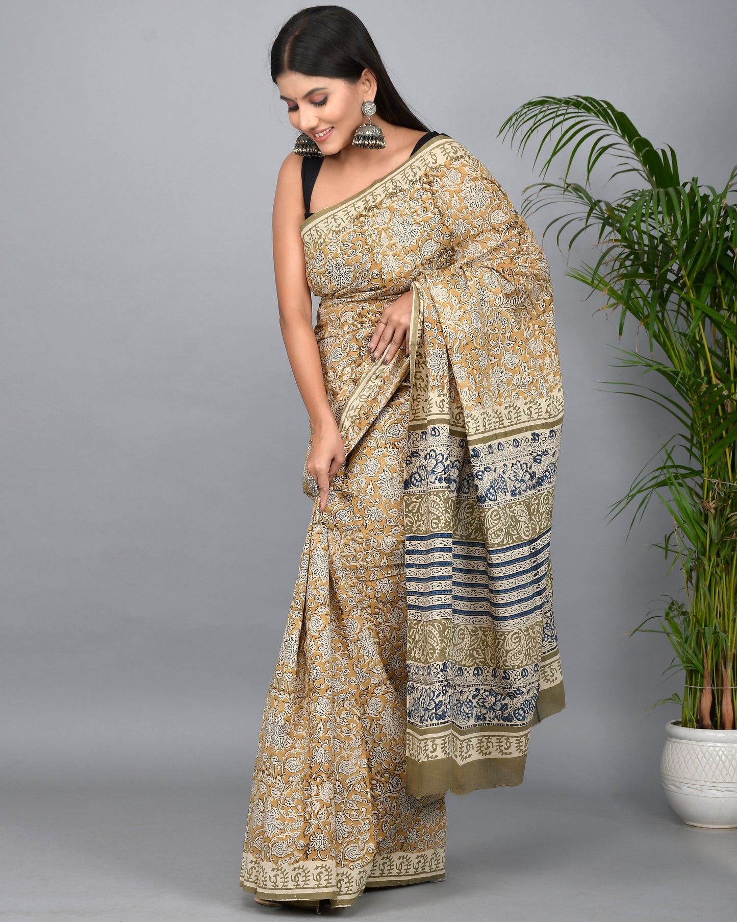 Bagru Printed Cotton Mulmul Saree with Blouse Piece
