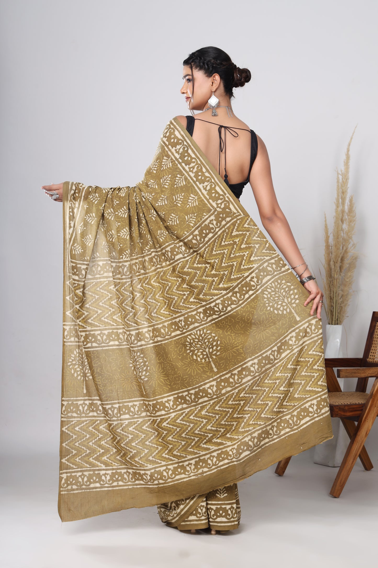Hand Block Printed Green Floral Cotton Mulmul Saree with Blouse Piece