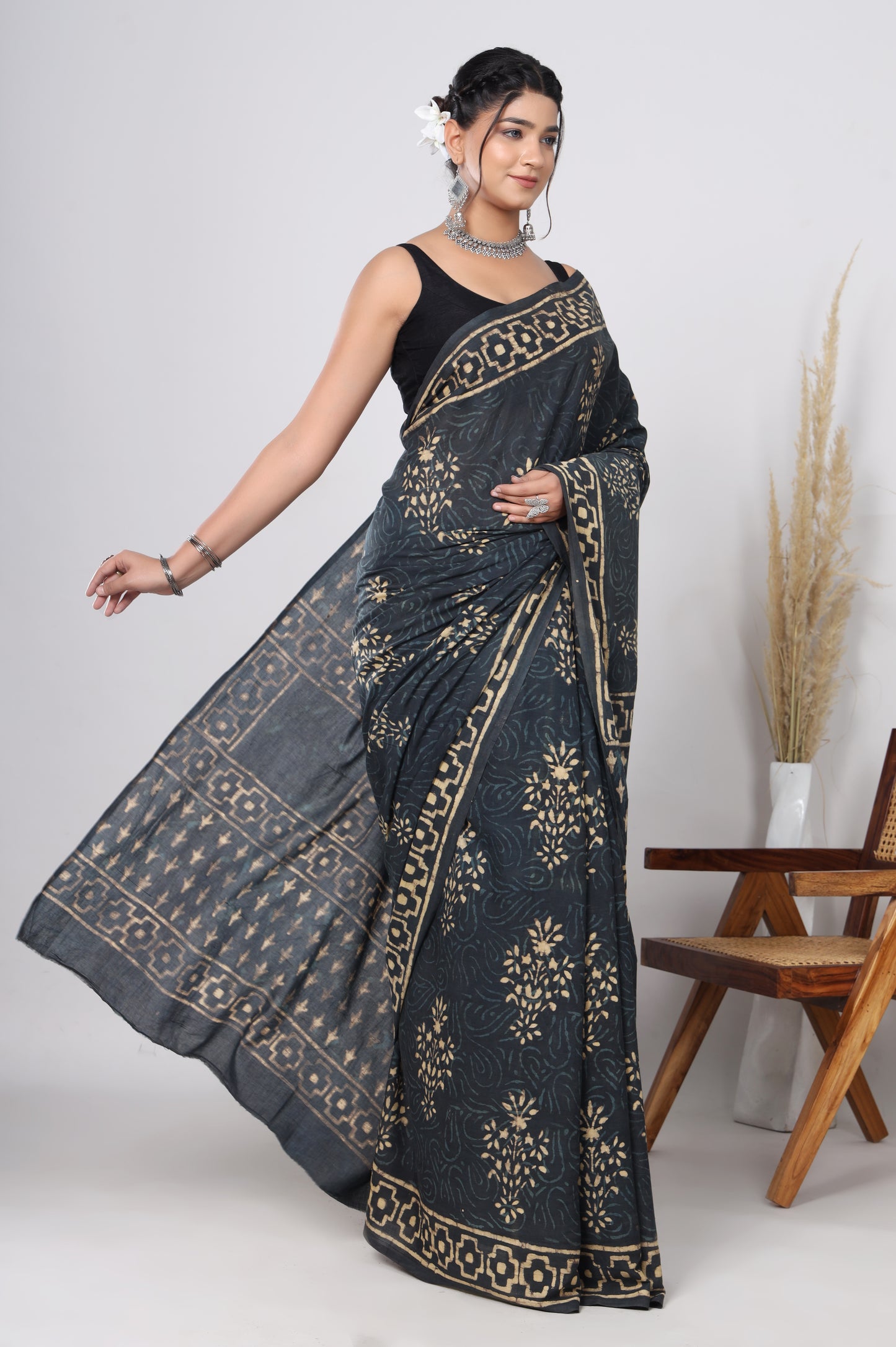 Hand Block Printed Green Floral Cotton Mulmul Saree with Blouse Piece