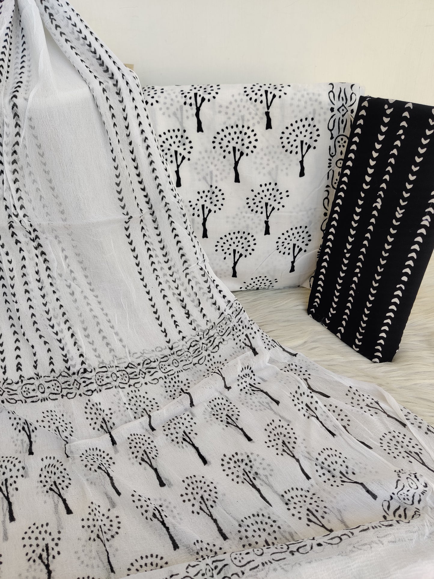 (Black & White) HAND BLOCK PRINTED COTTON SUIT WITH PURE CHIFFON DUPATTA