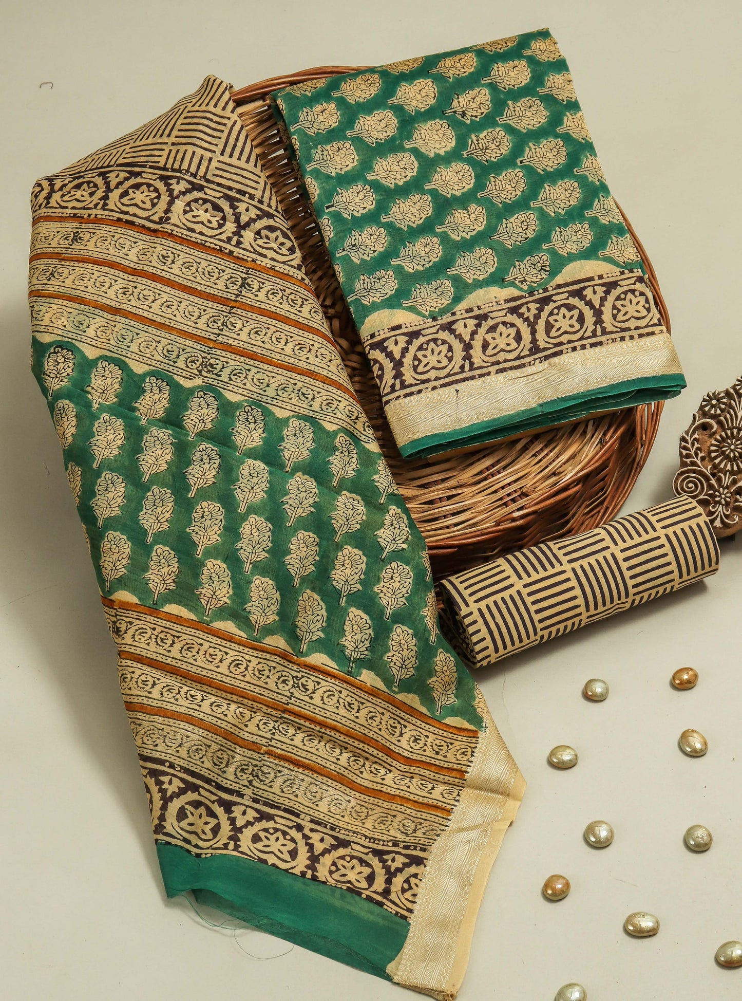 Hand Block Printed Maheshwari Silk Suit with Maheshwari Silk Dupatta  2