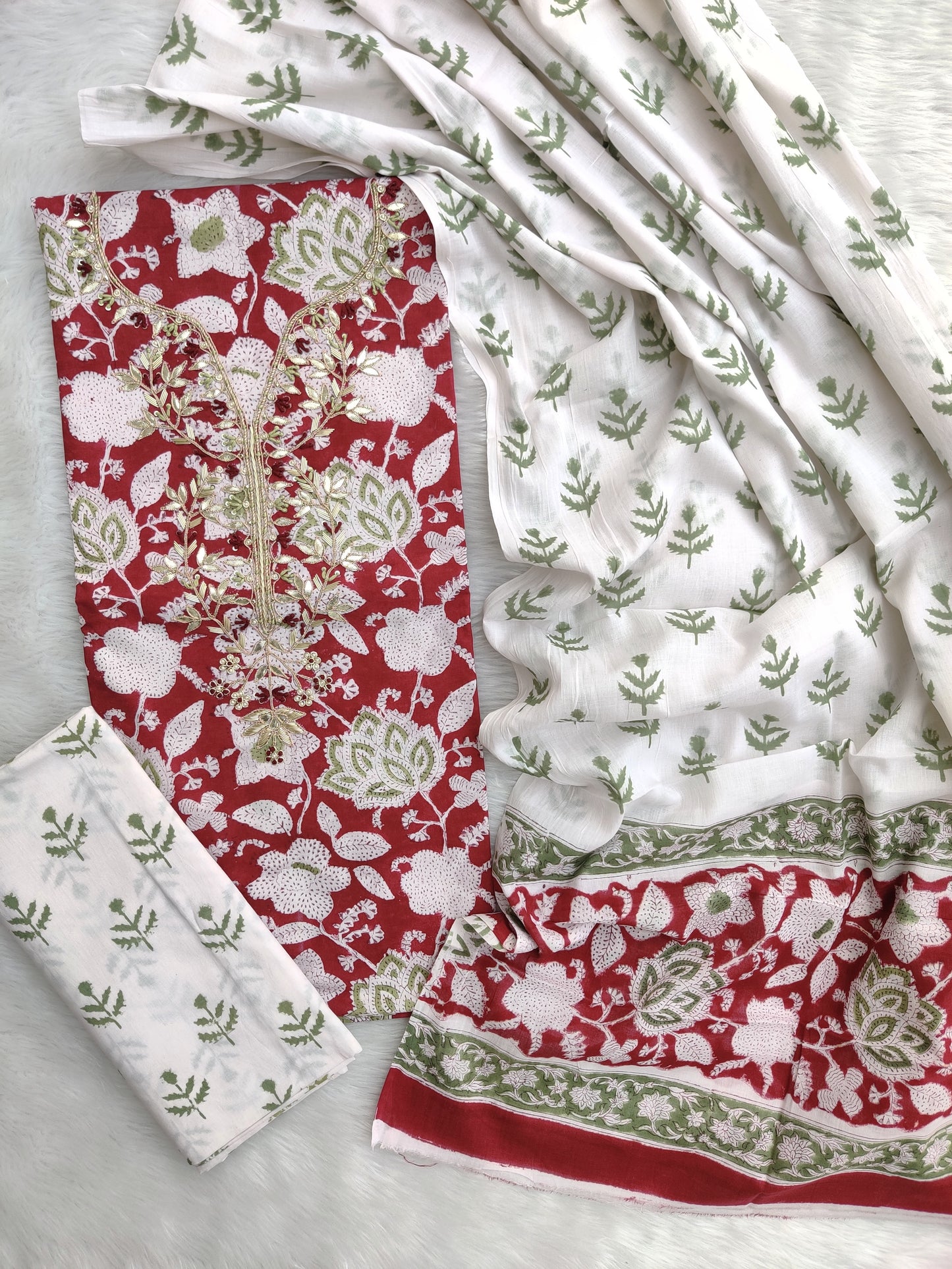 (SALE) FLORAL PRINTED COTTON GOTA PATTI SUIT WITH COTTON DUPATTA