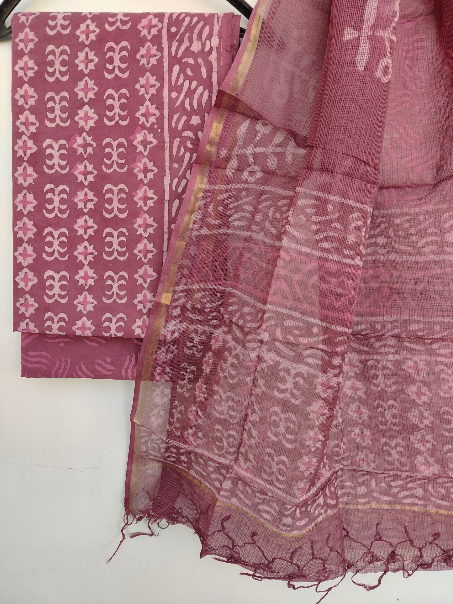 (DABU) Hand Block Printed Cotton Suit with Cotton Kota Doria dupatta9