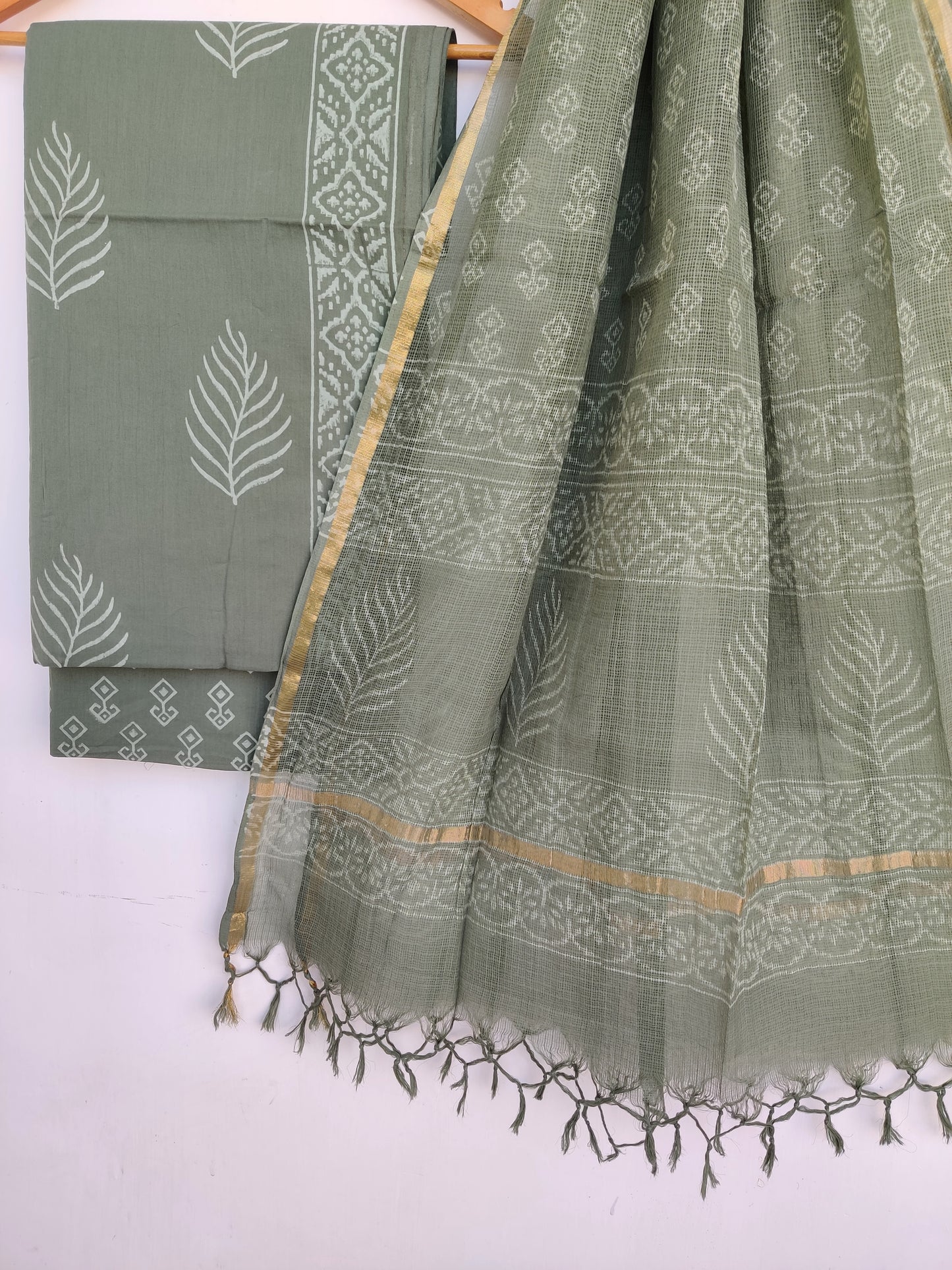 Discharge Hand Block Printed Cotton Suit with Cotton Kota Doria dupatta6.