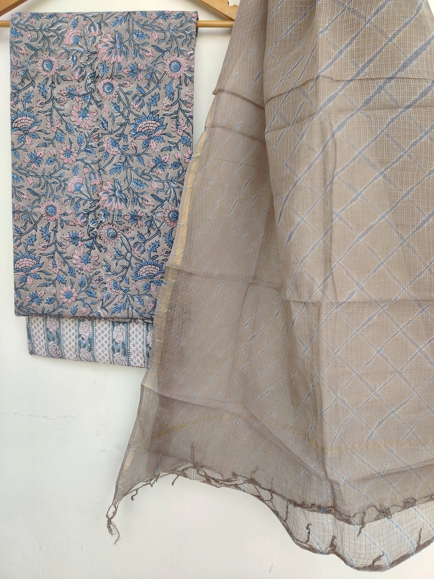BLOCK PRINTED COTTON SUIT WITH LEHRIYA KOTA DORIA DUPATTA1