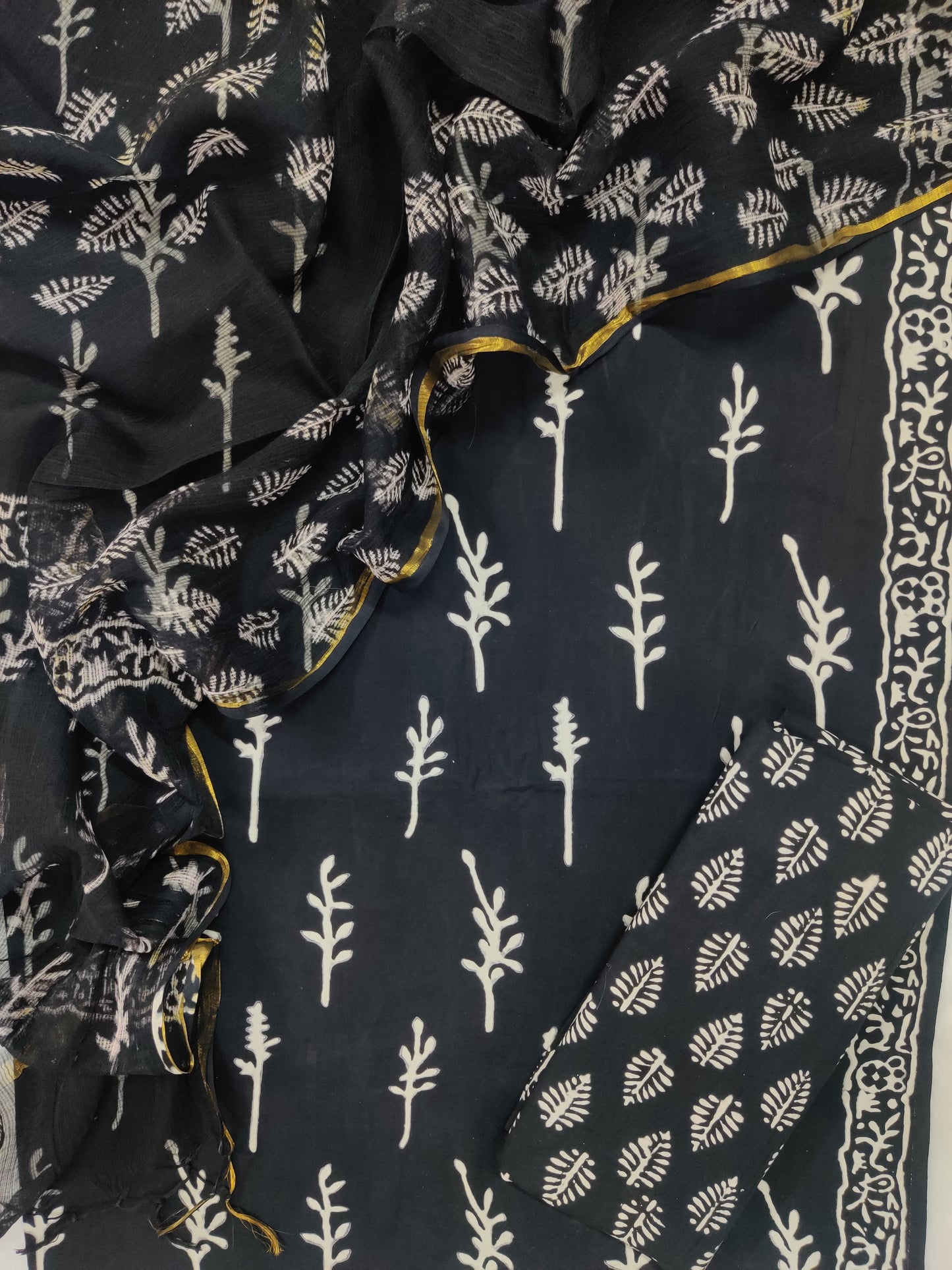 (SALE) Hand Block Printed Cotton Suit with Cotton Kota Doria dupatta