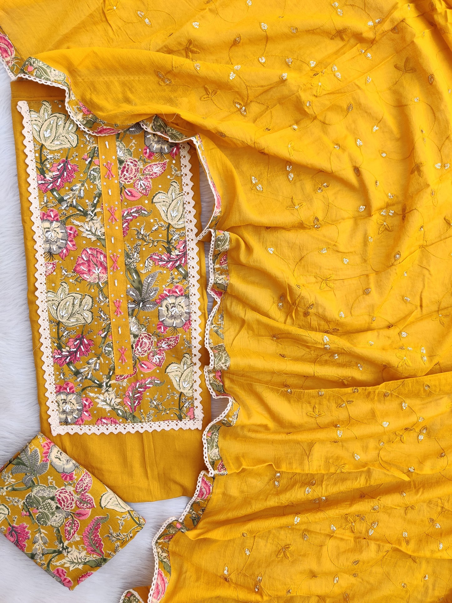 (SALE) COTTON NECK EMBROIDERY WORK SUIT WITH COTTON MULMUL EMBROIDERY DUPATTA