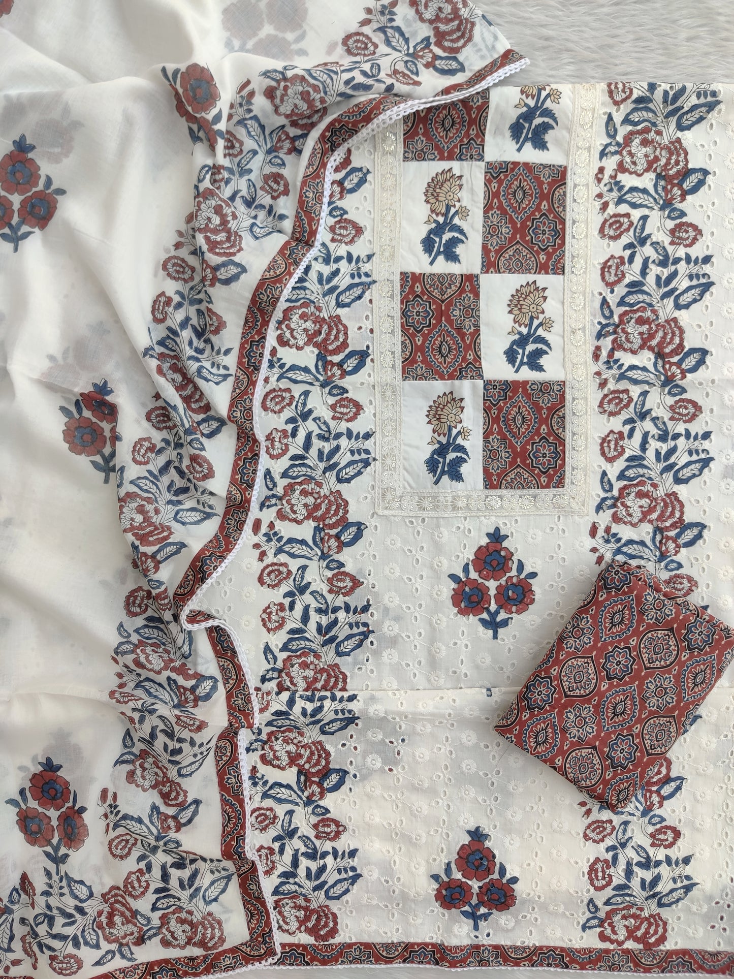 ELEGANT COTTON SCHIFFLI HAKUBA EMBROIDERY MUGHAL BUTA NECK WORK SUIT SET WITH MULMUL DUPATTA