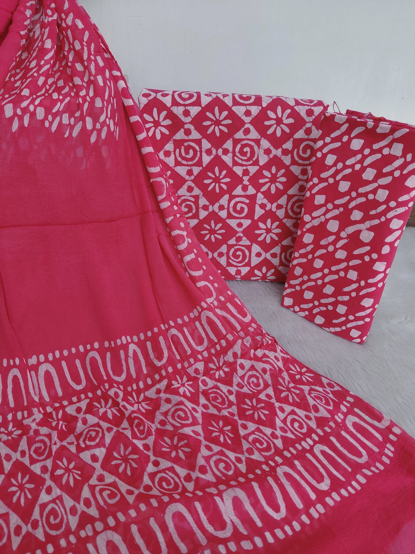BATIK PRINTED COTTON SUIT WITH PURE CHIFFON DUPATTA